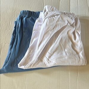 Roaman's 2 pair white and light blue Elastic Waist crop pants 18/20